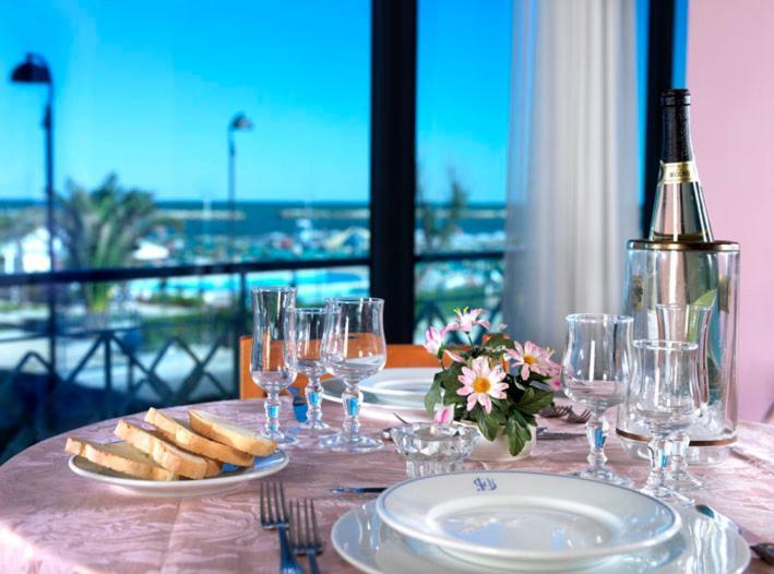 Hotel Diplomatic Bellaria-Igea Marina Exterior photo